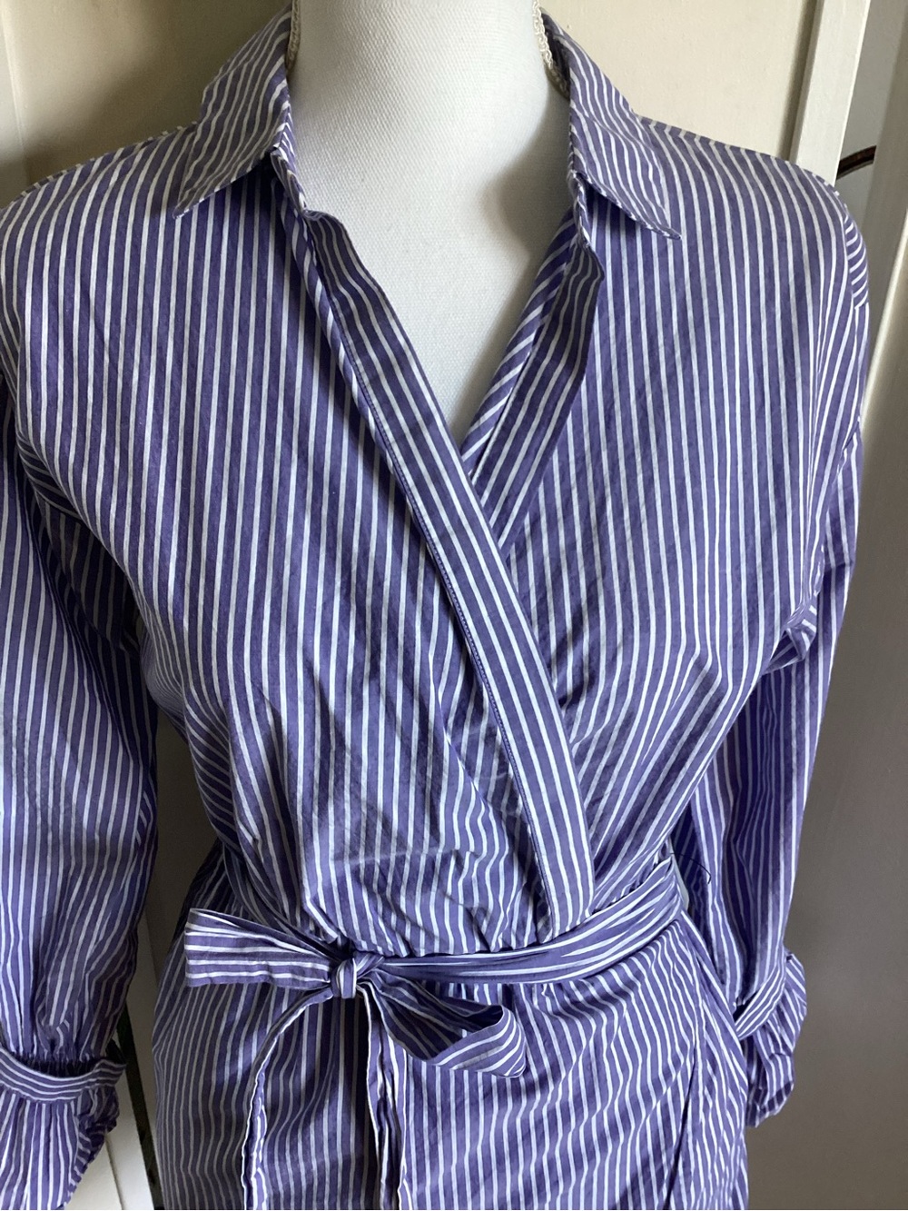 Express Shirt Dress Sz XS Striped Wrap Dress EUC tie front blue white cotton - Picture 3 of 10